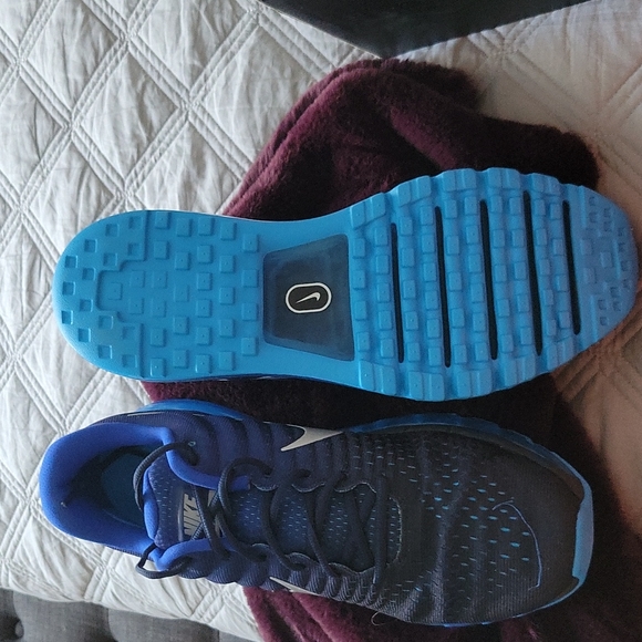 Nike Air Max mens running shoe - Picture 3 of 9